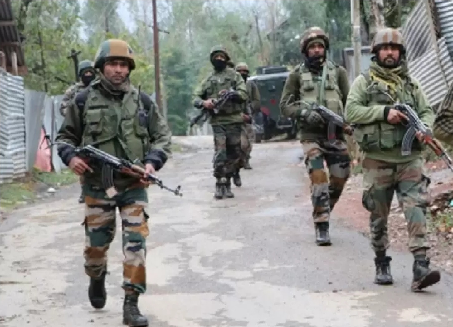 Jammu-Kashmir: बांदीपोरा में एक आतंकी ठिकाने का भंडाफोड़